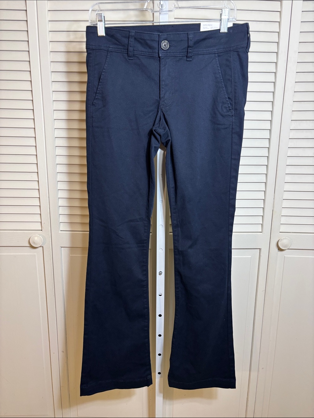 NWT American Eagle Outfitters Navy Kick Boot Pants Size 6 Regular